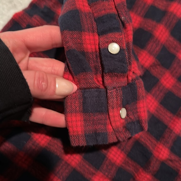 Rustic ridge red & blue flannel with pearl buttons and cowgirl touches - Picture 4 of 6